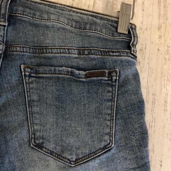 STS Blue l Distressed Shorts l Size 26 - Picture 4 of 5